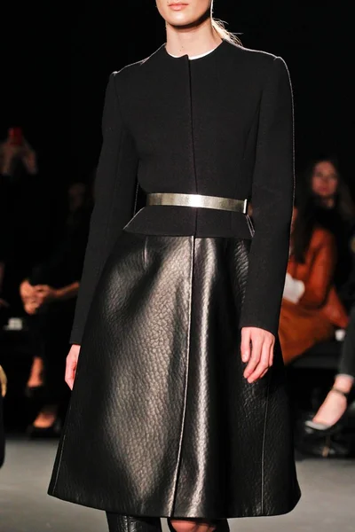 Look 32